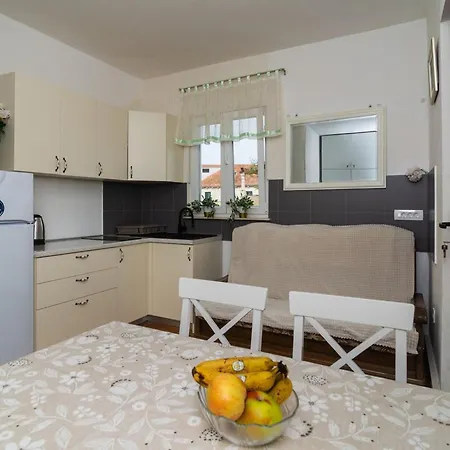 Appartement Elegant With Balcony - Two Bedroom With Balcony